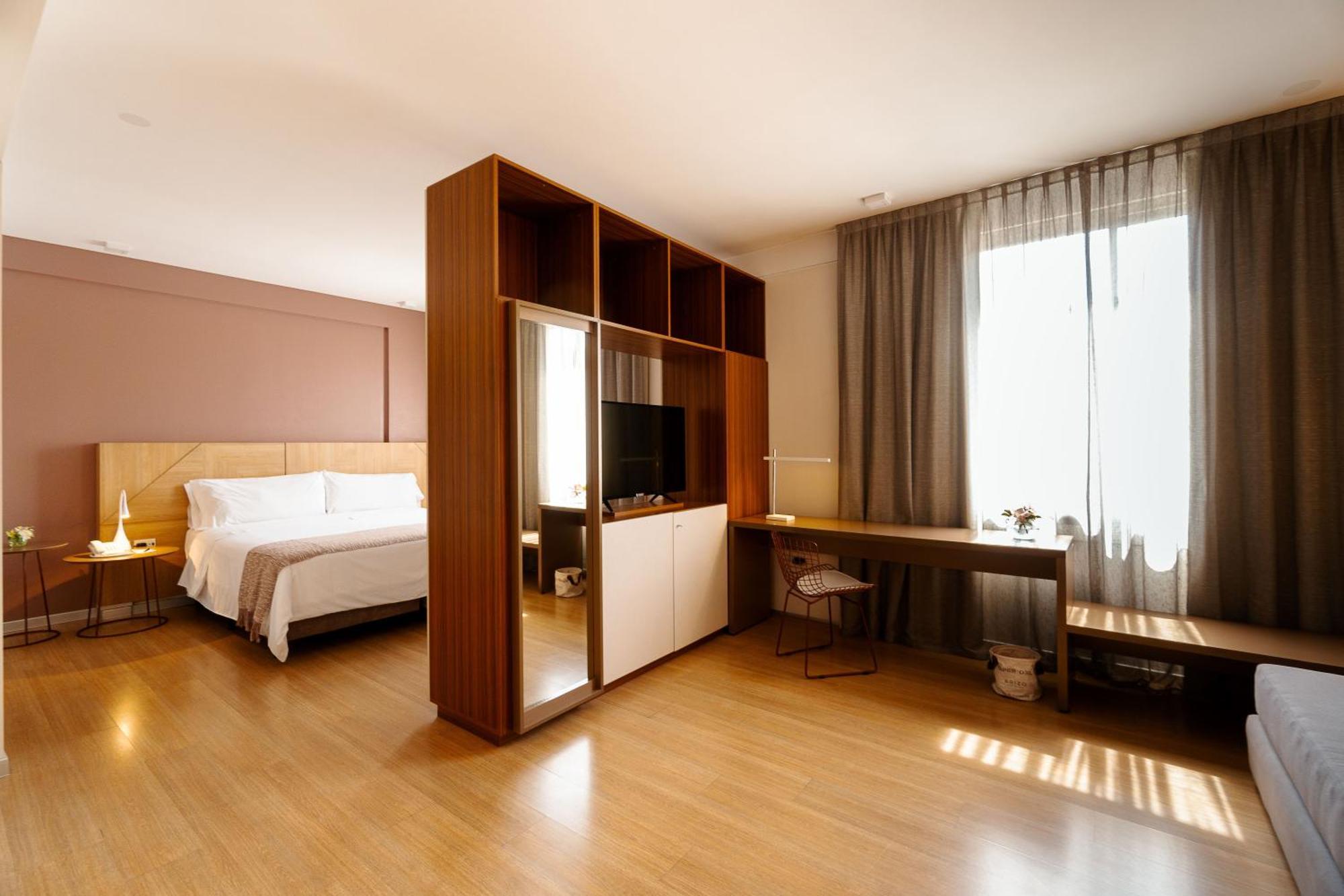 Brizo 4*